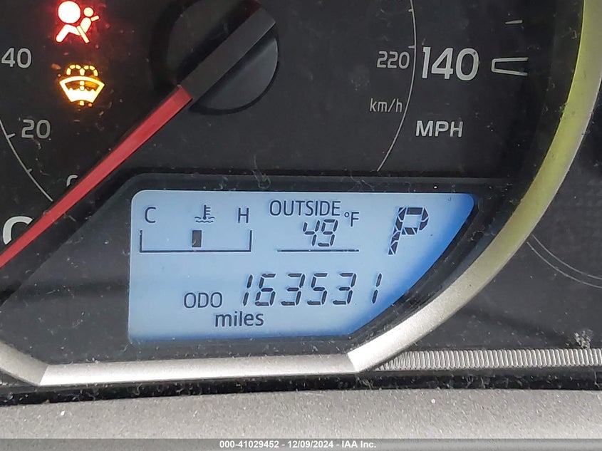 2015 TOYOTA RAV4 LE - JTMBFREV2FD114437