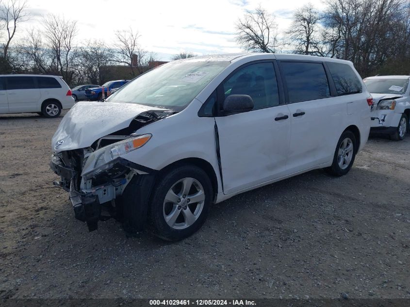 VIN 5TDZK3DC6FS568959 2015 TOYOTA SIENNA no.2