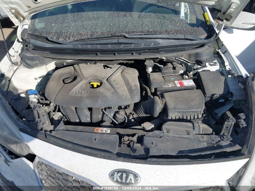 VIN KNAFX4A62G5528178 2016 KIA FORTE no.10