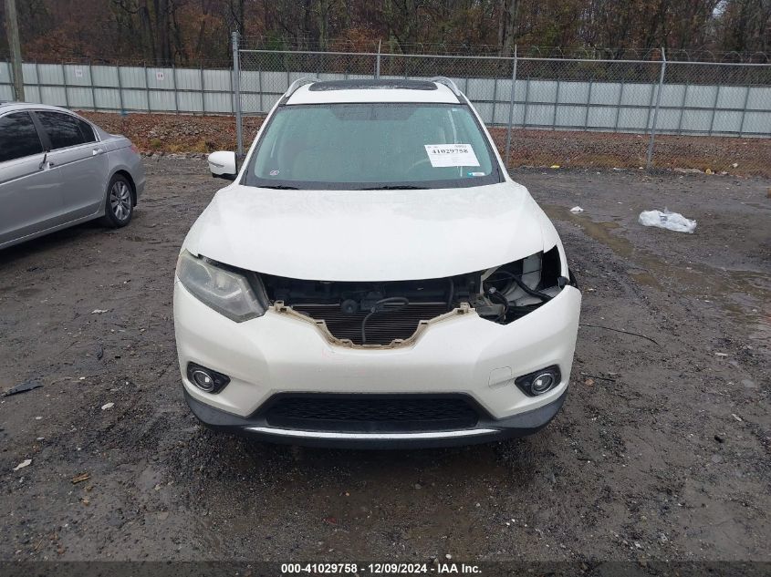 VIN 5N1AT2MT8FC855706 2015 Nissan Rogue, SL no.13