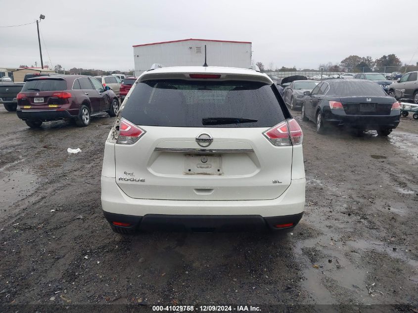 VIN 5N1AT2MT8FC855706 2015 Nissan Rogue, SL no.17