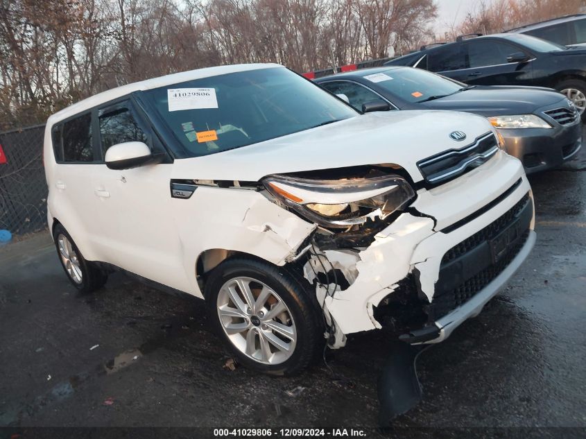 2019 Kia Soul + VIN: KNDJP3A53K7672737 Lot: 41029806