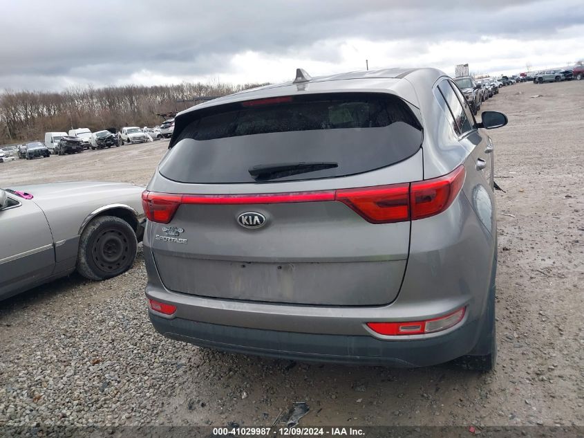 VIN KNDPMCAC4J7406854 2018 KIA SPORTAGE no.16