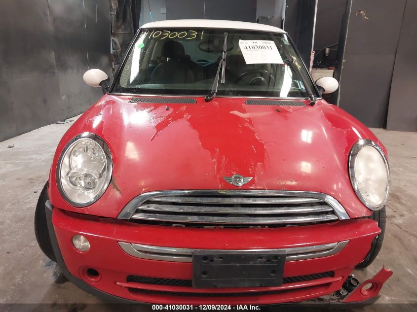 2006 Mini Cooper VIN: WMWRC33516TJ77300 Lot: 41030031