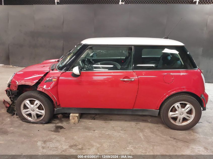 2006 Mini Cooper VIN: WMWRC33516TJ77300 Lot: 41030031