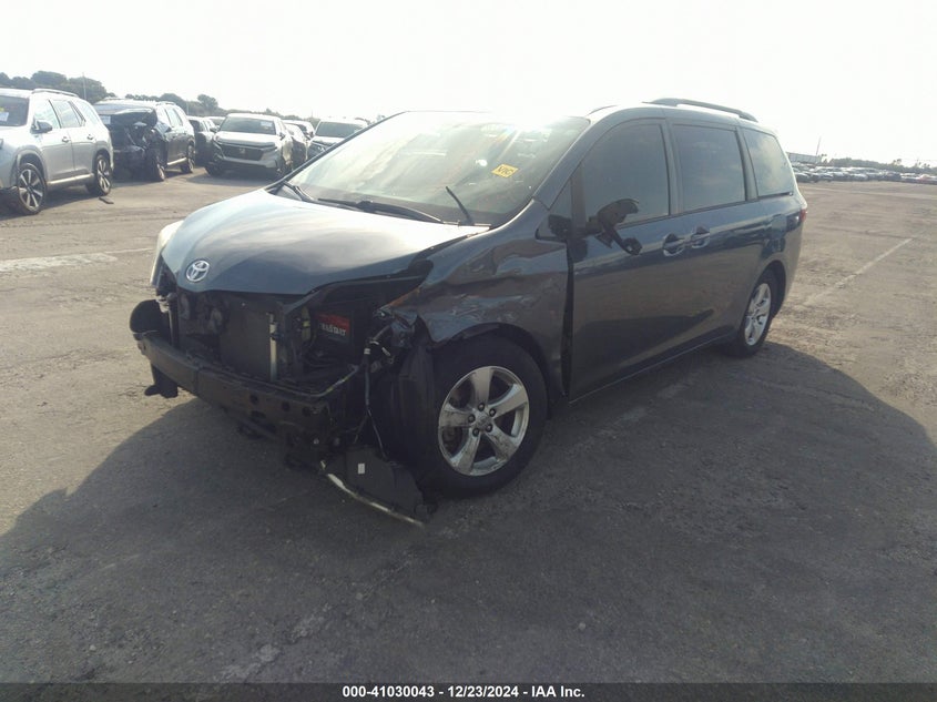 Vin: 5tdkz3dc6hs863236, lot: 41519969, toyota sienna le 8 passenger 20172