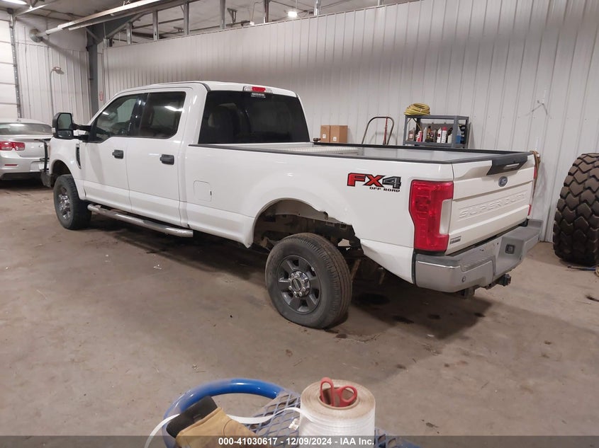 2017 Ford F-350 Xlt null truck gasoline 1FT8W3B65HEB96469 photo #4