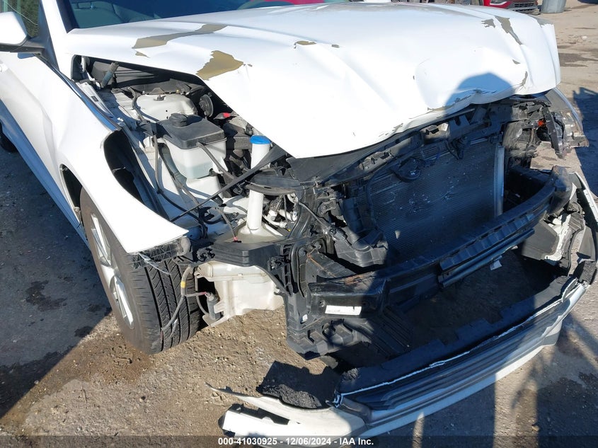 2019 HYUNDAI SONATA VIN: 5NPE24AFXKH742602