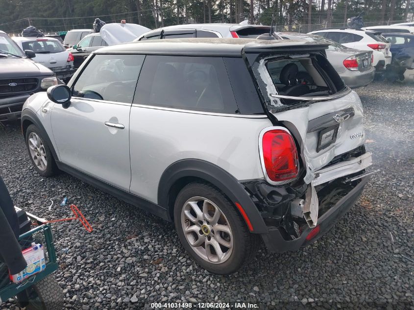 VIN WMWXP3C02M2P17420 2021 MINI SE HARDTOP no.3