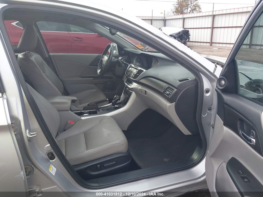 2014 HONDA ACCORD VIN: 1HGCR3F8XEA010796