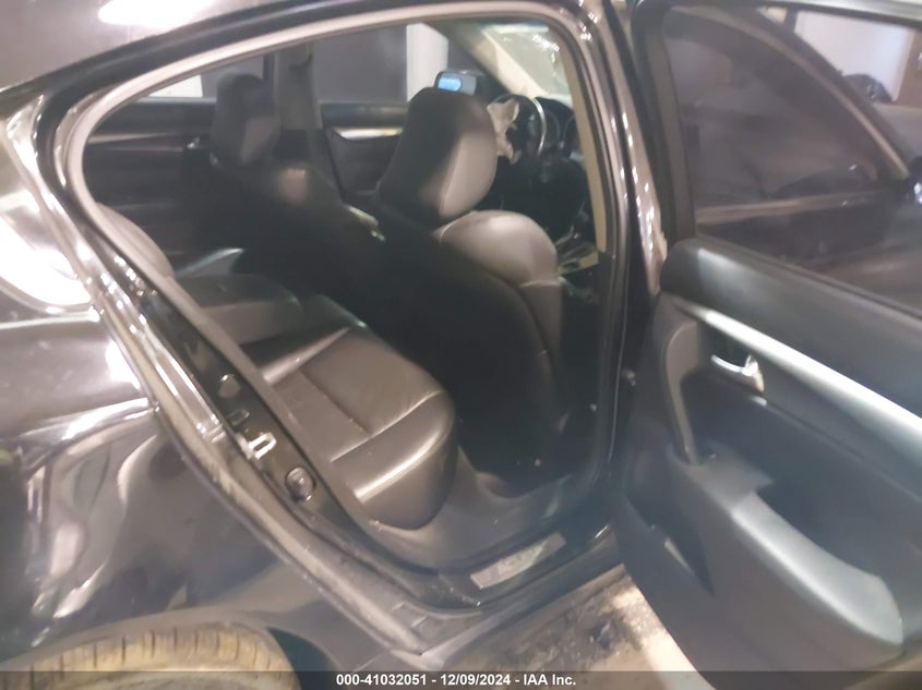 2012 ACURA TL VIN: 19UUA8F20CA012784