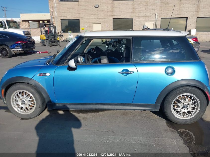 2005 Mini Cooper S VIN: WMWRE33565TL15647 Lot: 41032295