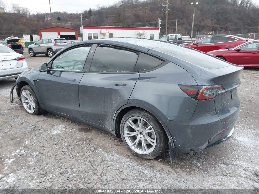 VIN 7SAYGAEE2PF940887 2023 Tesla Model Y, Awd/Long... no.3