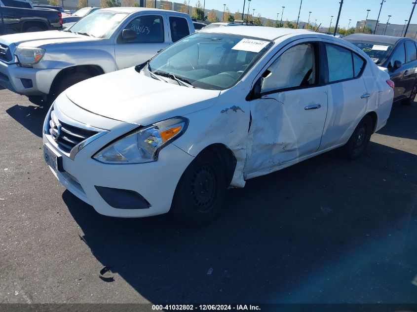 VIN 3N1CN7AP2KL874541 2019 Nissan Versa, 1.6 SV no.2