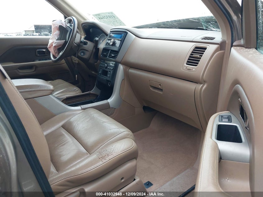 2008 HONDA PILOT VIN: 5FNYF18588B036412