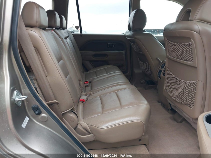 2008 HONDA PILOT VIN: 5FNYF18588B036412