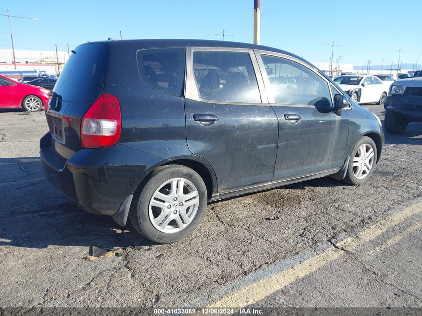 2007 HONDA FIT VIN: JHMGD38467S062303