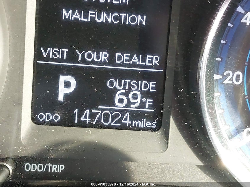 2017 Toyota Corolla Le VIN: 5YFBURHE2HP627236 Lot: 41033978