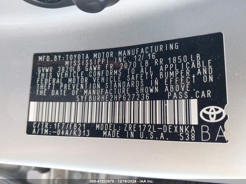 2017 Toyota Corolla Le VIN: 5YFBURHE2HP627236 Lot: 41033978