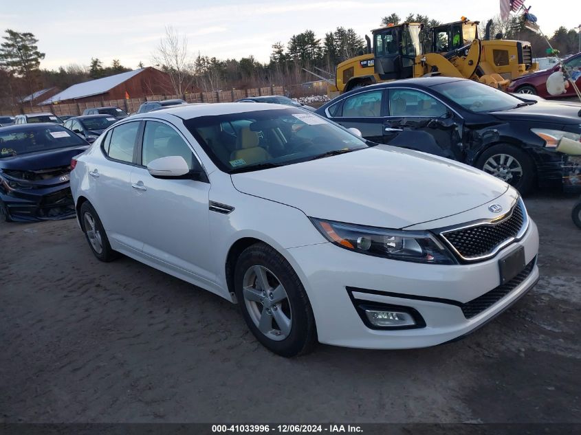 VIN 5XXGM4A7XFG388240 2015 KIA OPTIMA no.1