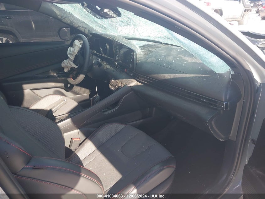 2022 HYUNDAI ELANTRA VIN: KMHLR4AFXNU362314
