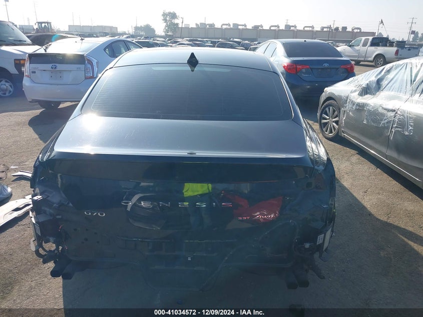 2022 GENESIS G70 3.3T AWD KMTG54TE4NU090902