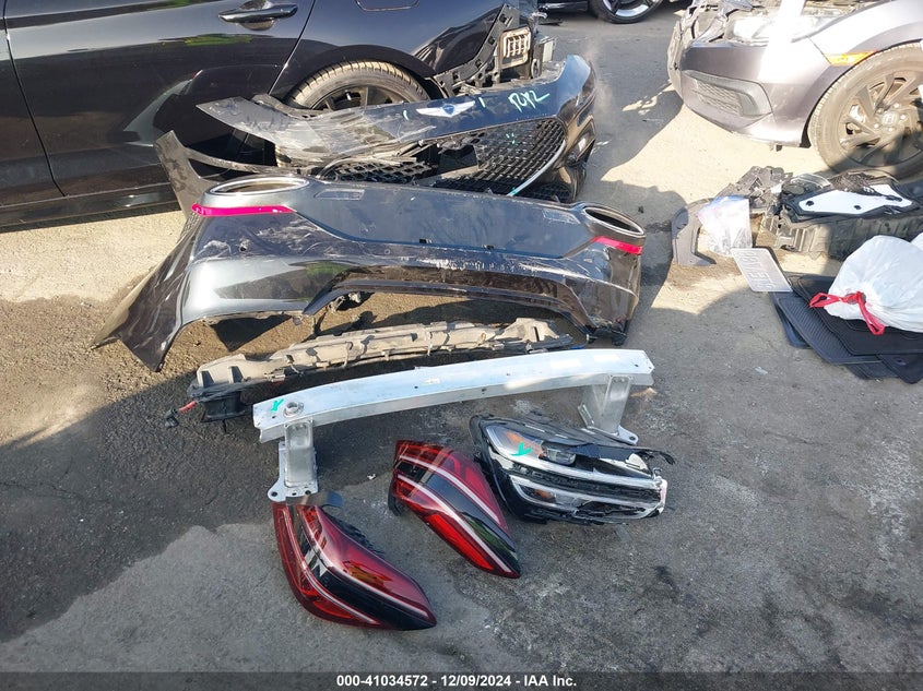 2022 GENESIS G70 3.3T AWD KMTG54TE4NU090902