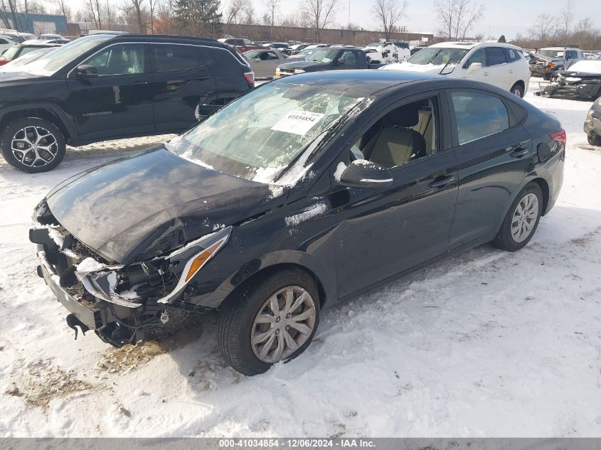 VIN 3KPC24A38KE082772 2019 Hyundai Accent, SE no.2