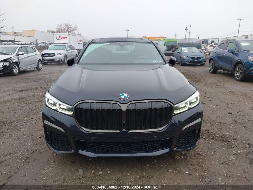 VIN WBA7U2C08NCH25832 2022 BMW 750 no.12