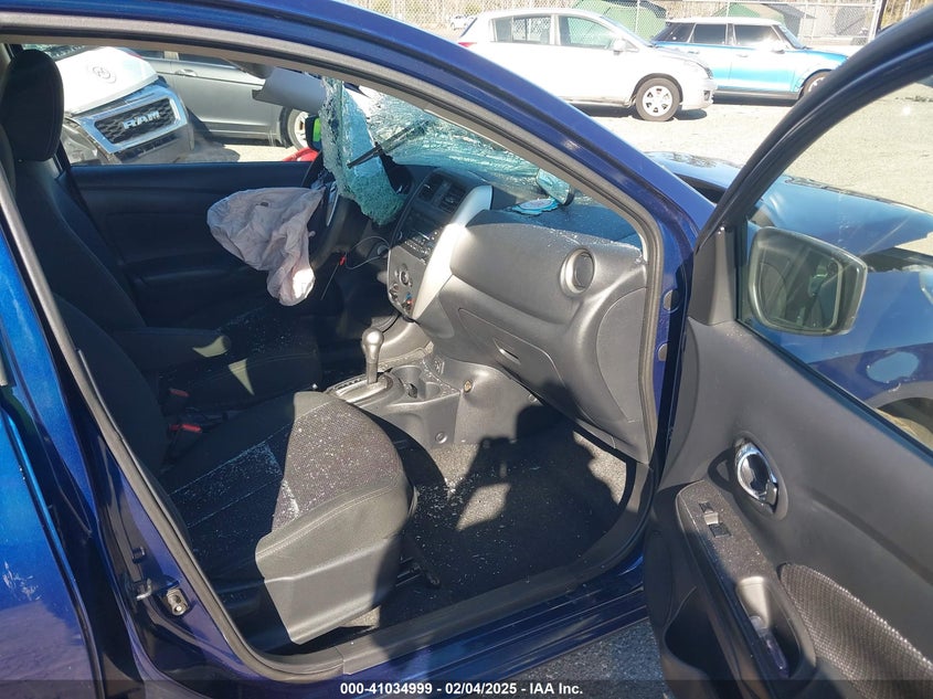 2018 NISSAN VERSA 1.6 SV - 3N1CN7AP0JL817205