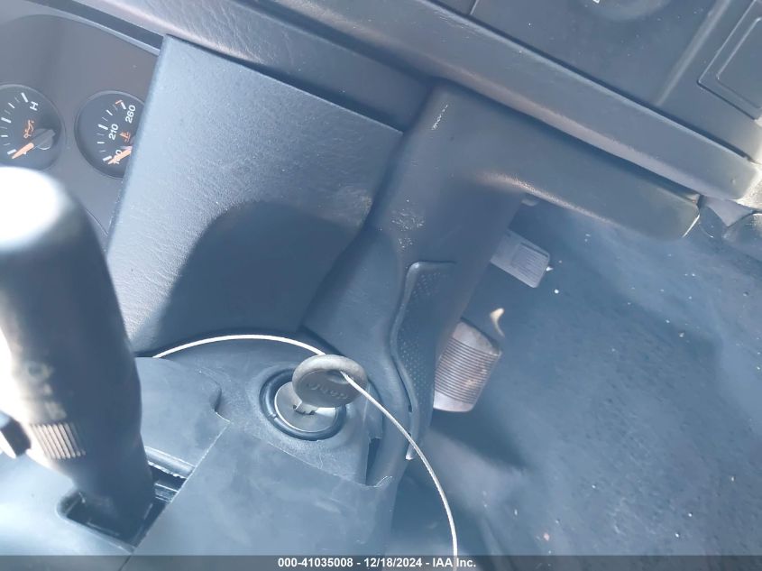 2004 Jeep Grand Cherokee Laredo VIN: 1J4GX48S34C281796 Lot: 41035008