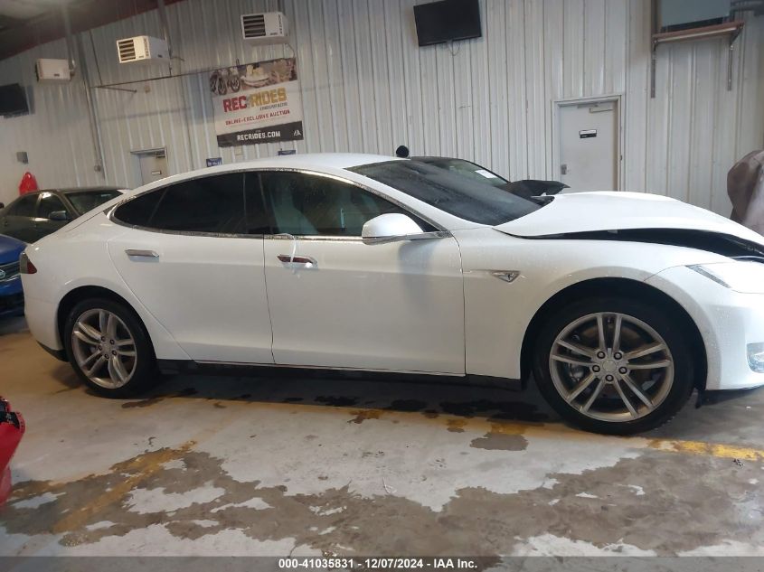 2015 Tesla Model S 60/70/85 VIN: 5YJSA1E17FF113967 Lot: 41035831