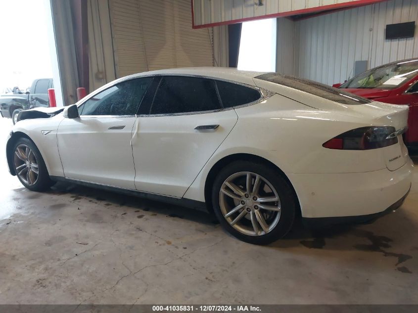 2015 Tesla Model S 60/70/85 VIN: 5YJSA1E17FF113967 Lot: 41035831