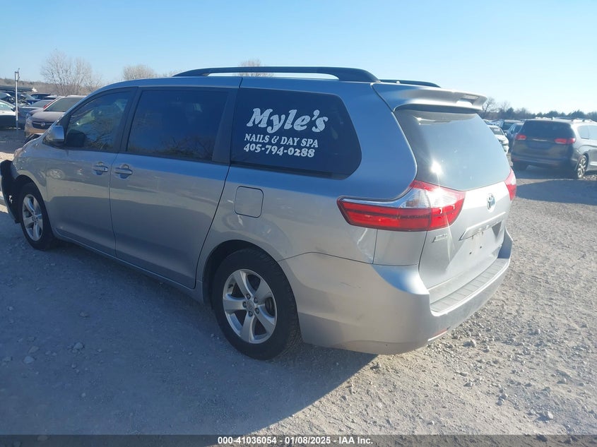 Vin: 5tdkz3dc0hs790977, lot: 41525980, toyota sienna le 8 passenger 20173