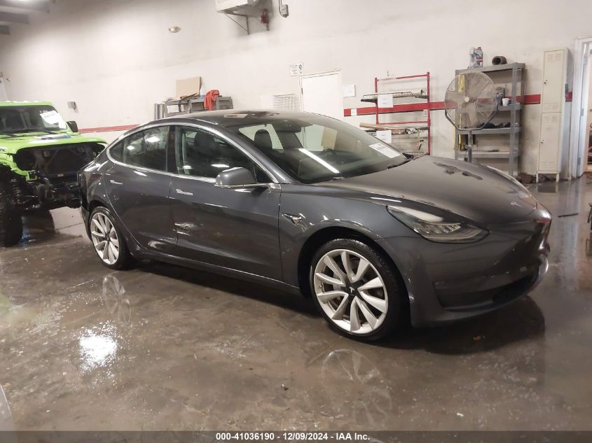 VIN 5YJ3E1EA2JF052853 2018 TESLA MODEL 3 no.1