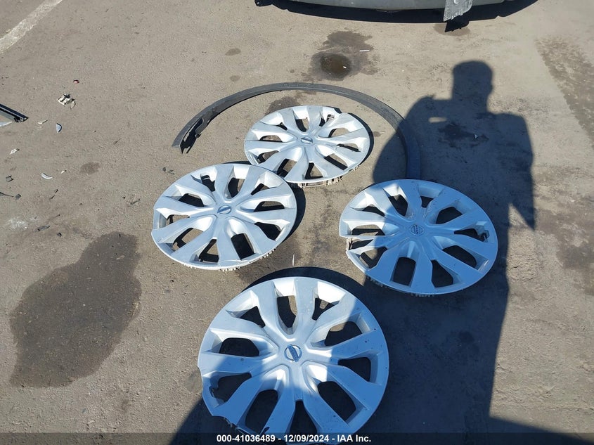 2017 NISSAN ROGUE S/SL - 5N1AT2MT3HC743429