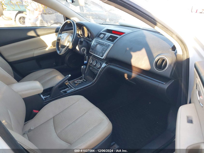 2011 MAZDA MAZDA6 VIN: 1YVHZ8CH3B5M25639