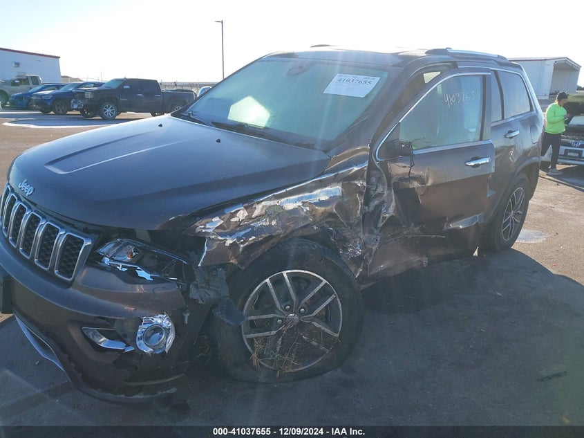 2017 JEEP GRAND CHEROKEE VIN: 1C4RJFBG0HC842106
