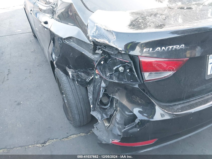 2016 HYUNDAI ELANTRA SE - 5NPDH4AE5GH726025