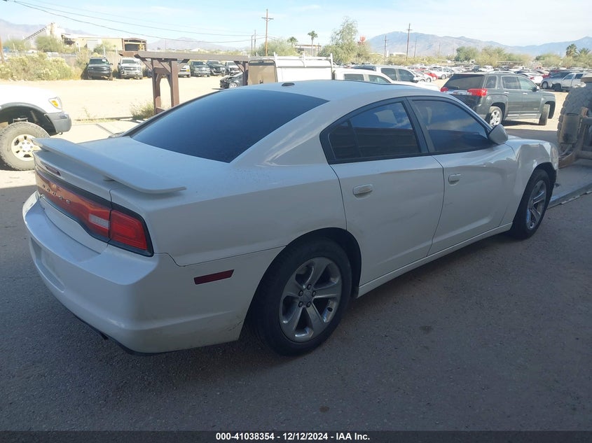 Vin: 2b3cl3cg1bh553125, lot: 41528280, dodge charger 20114
