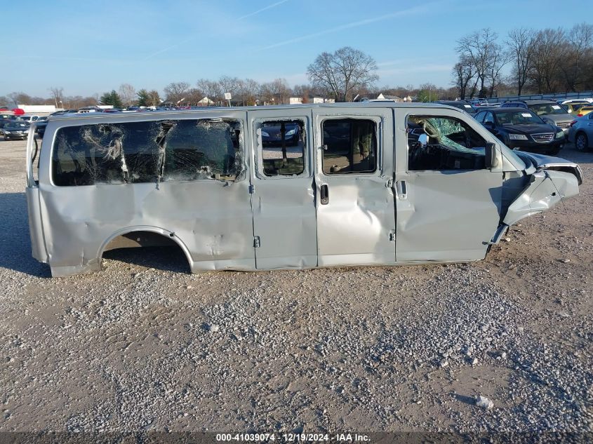 VIN 1GAZGPFG1J1335403 2018 CHEVROLET EXPRESS 3500 no.13