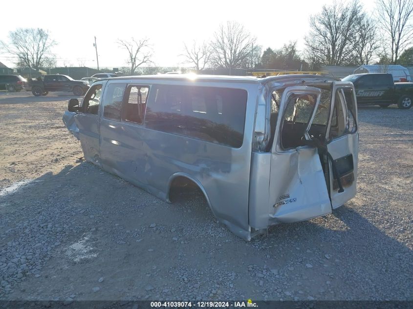 VIN 1GAZGPFG1J1335403 2018 CHEVROLET EXPRESS 3500 no.3