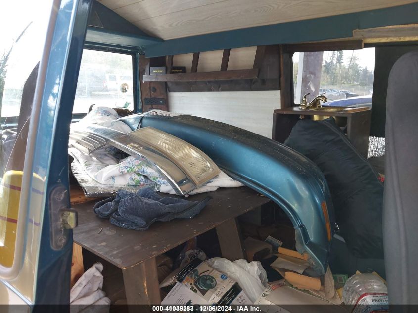 2000 Chevrolet Astro Upfitter Pkg. VIN: 1GBDM19W1YB196117 Lot: 41039283