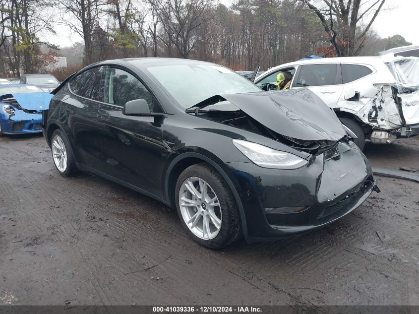 VIN 7SAYGDEE7NF392786 2022 TESLA MODEL Y no.13