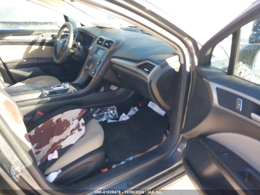 2019 FORD FUSION VIN: 3FA6P0G70KR209594