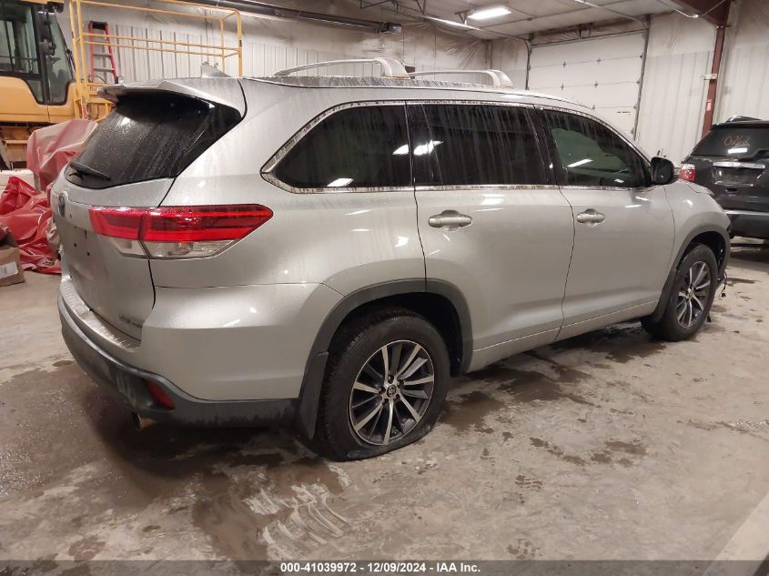 VIN 5TDJZRFH9HS374210 2017 TOYOTA HIGHLANDER no.4