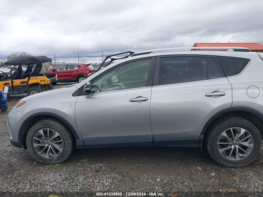 2017 TOYOTA RAV4 HYBRID XLE - JTMRJREV2HD066292