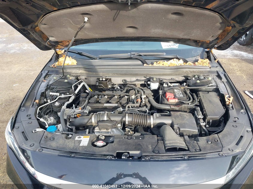 2018 HONDA ACCORD VIN: 1HGCV1F40JA122904