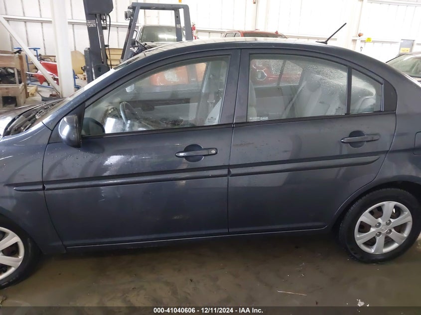 2011 Hyundai Accent Gls VIN: KMHCN4AC3BU613512 Lot: 41040606