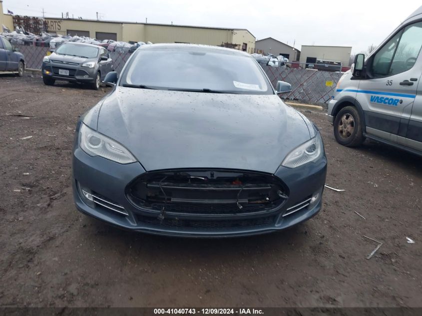 2013 Tesla Model S VIN: 5YJSA1CNXDFP23056 Lot: 41040743